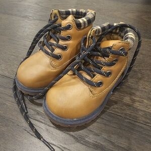 Osh Kosh B'gosh Braxton Boots